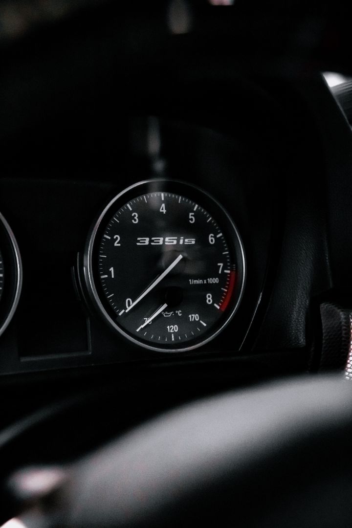335IS GAUGE